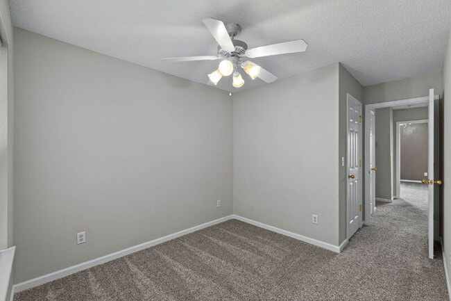 Building Photo - 266 Swaying Pine Ct