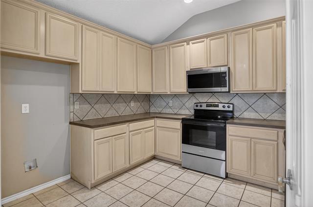 Building Photo - 1105 Hidden Glade Dr