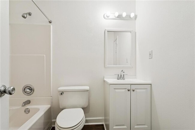 Building Photo - 3577 W Louisiana State Dr