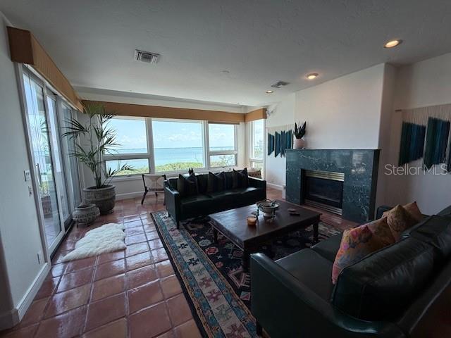 Building Photo - 380 Gulf of Mexico Dr