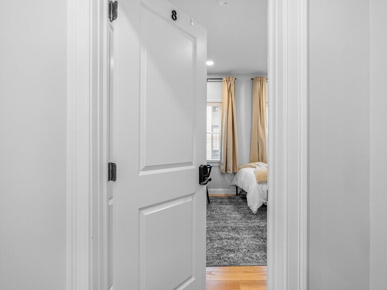 Building Photo - 1 Central Sq