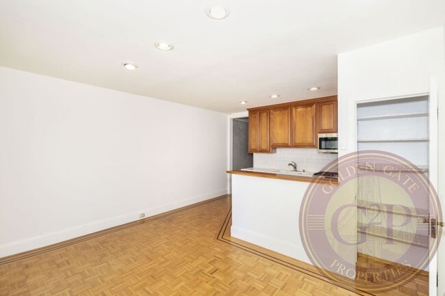 Building Photo - Noe Valley - 2 BR, 1 BA Condo 965 Sq. Ft. ...