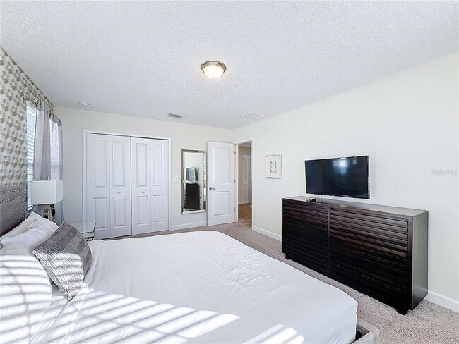 Building Photo - 1589 Flange Dr