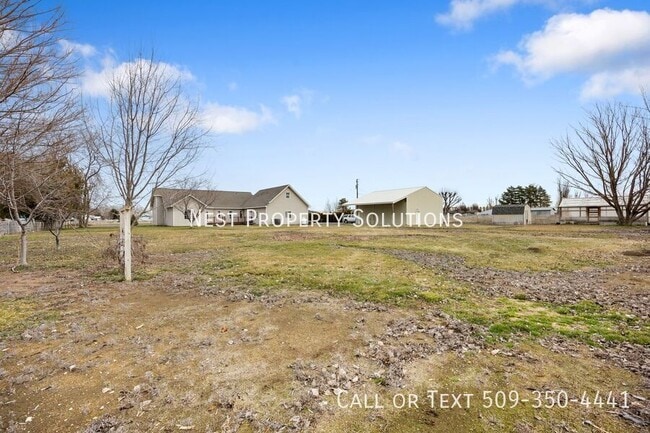 Building Photo - 12049 Baseline Rd E