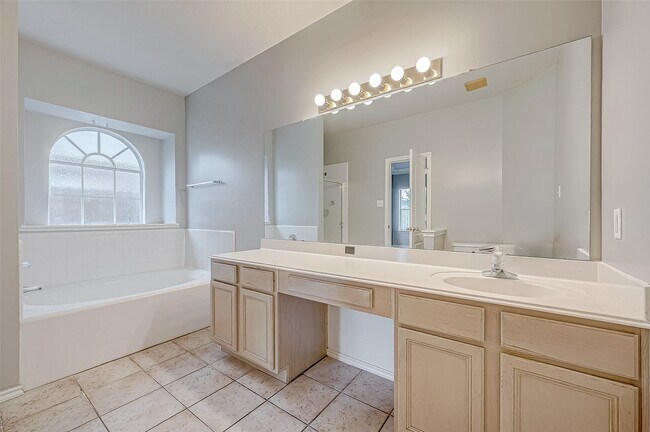 Building Photo - 5214 Rustling Trails Dr