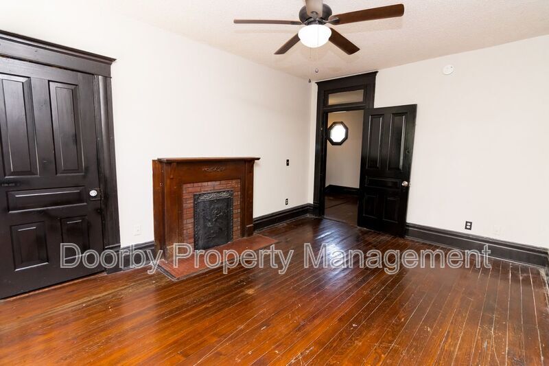 Building Photo - 1704 Duncan Ave
