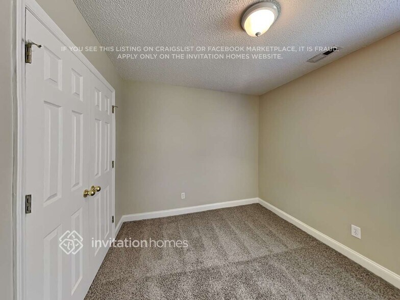 Building Photo - 2017 Briarberry Ln