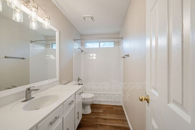 Building Photo - 16409 Port Hood Dr