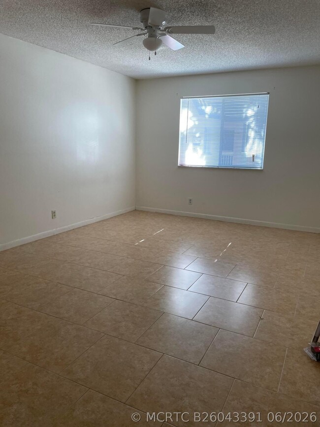 Building Photo - 9701 Westview Dr
