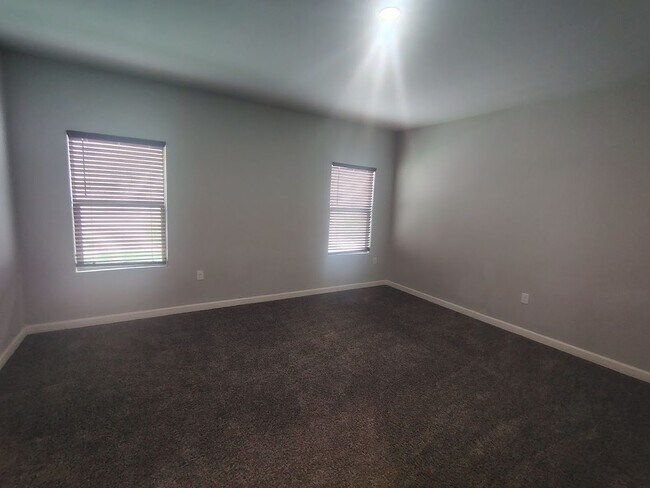 Building Photo - 10075 N Sand Sage Trail