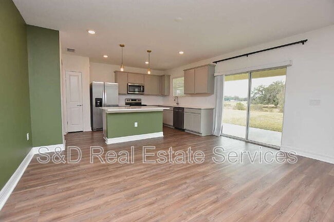 Building Photo - 3857 Capri Coast Dr