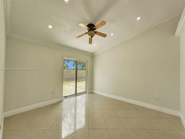 Building Photo - 8913 NW 194th Terrace