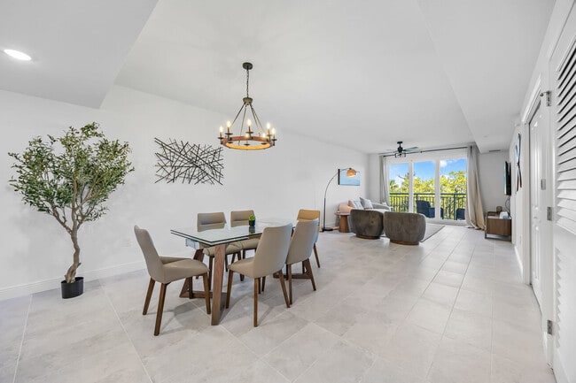 Building Photo - 701 Pilot Ln