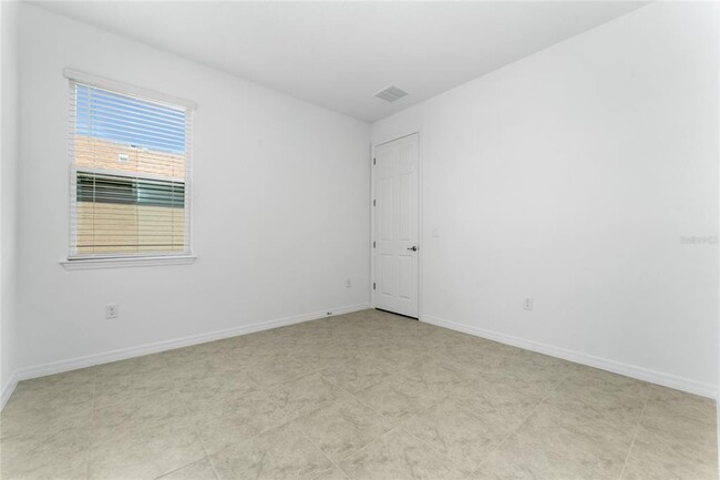 Building Photo - 7552 SW 56th Pl