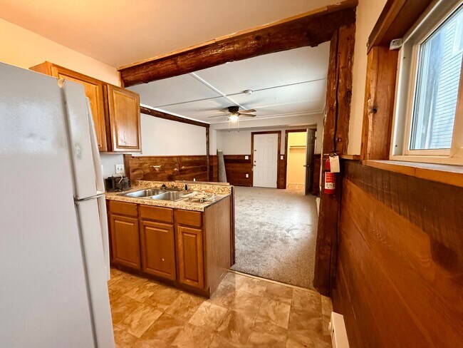 Building Photo - 4 Cortland St