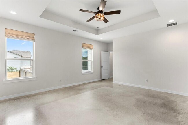 Building Photo - 22206 Briarcliff Dr