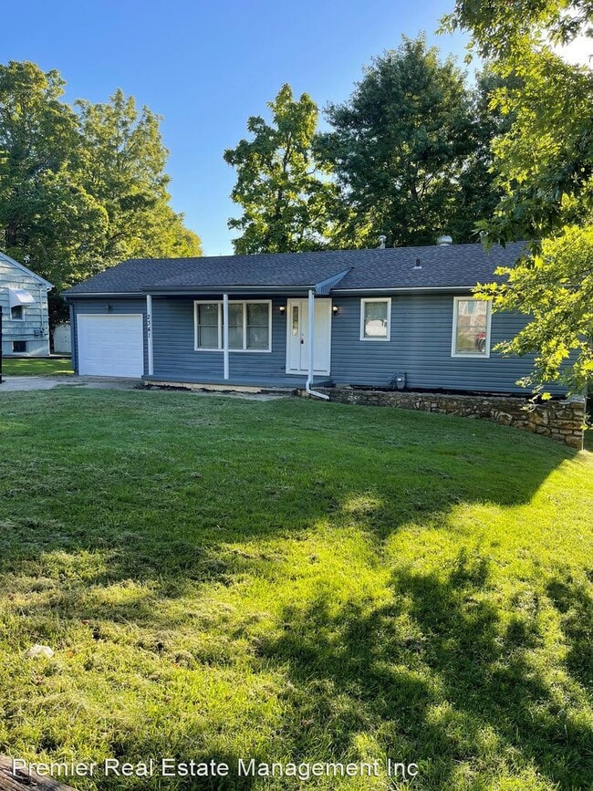 Building Photo - 3 br, 1 bath House - 2341 Blue Ridge Terrace