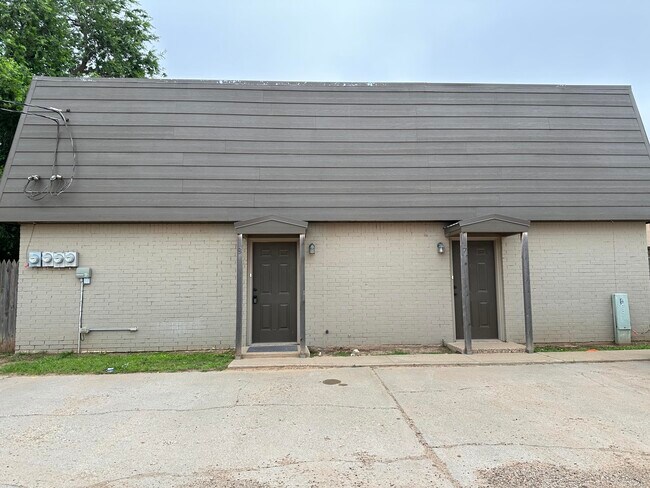 Primary Photo - 4206 17th St