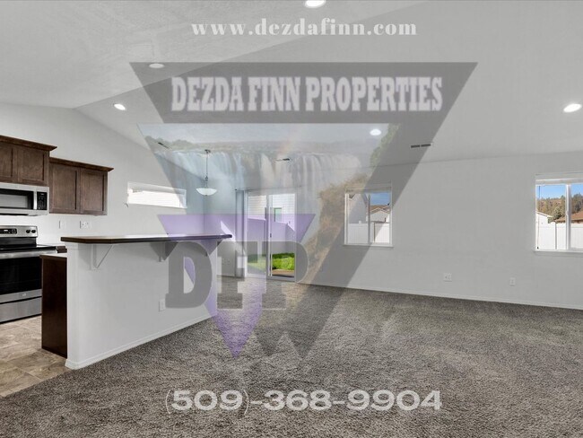 Building Photo - Recently Built, 3 Bed, 2 Bath, 1 Level Spo...