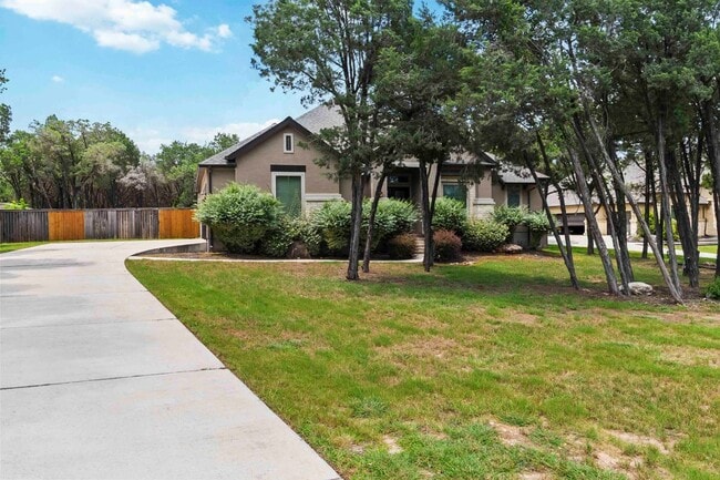 Building Photo - 944 Wilderness Oaks