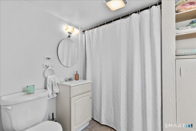 Building Photo - 17 Clinton St