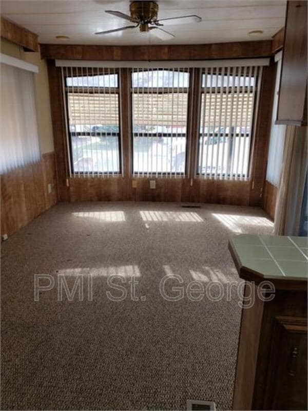 Building Photo - 180 N 1100 E