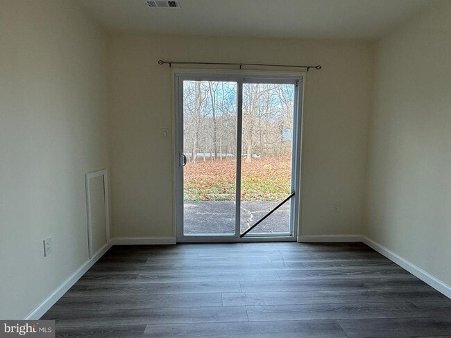 Building Photo - 14 1/2-12 Verdi Cir