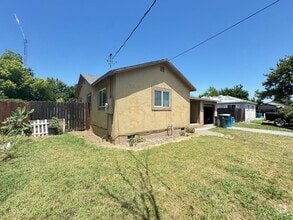 Building Photo - 3 bed /1 ba house - Yuba City