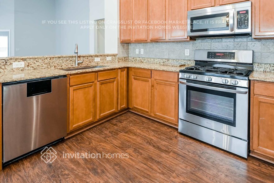 Building Photo - 14523 Falling Waters Dr