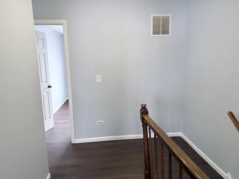 Building Photo - 1429 Oxford St