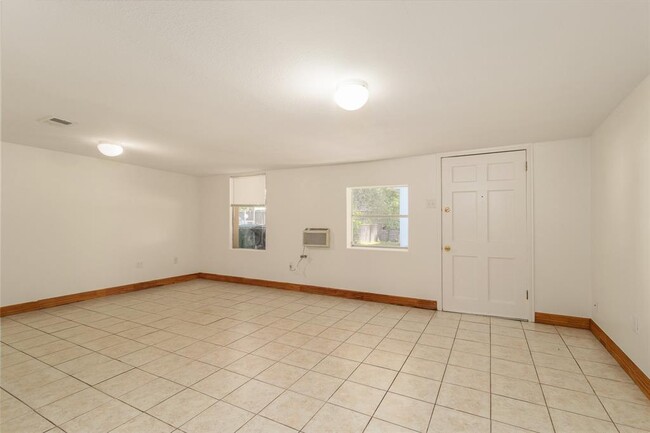 Building Photo - 1306 Zora St