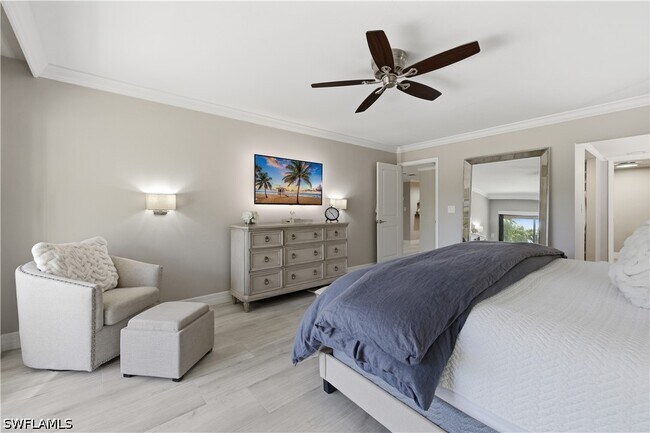Building Photo - 6080 Pelican Bay Blvd