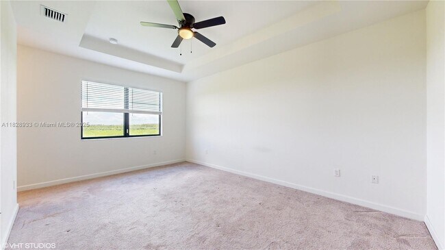 Building Photo - 10004 SW 231st Ln
