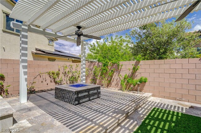 Building Photo - 276 Homeward Way