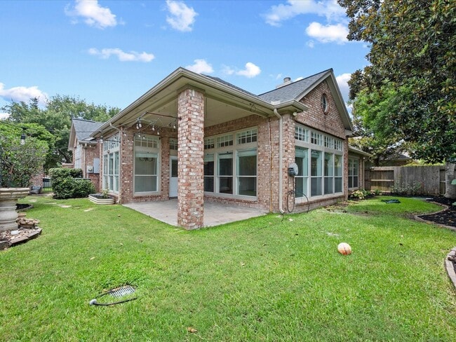 Building Photo - 1523 Orchard Park Dr