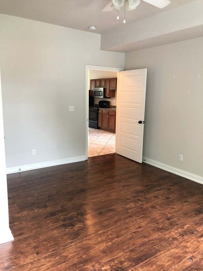 Building Photo - 2728 S 4th St