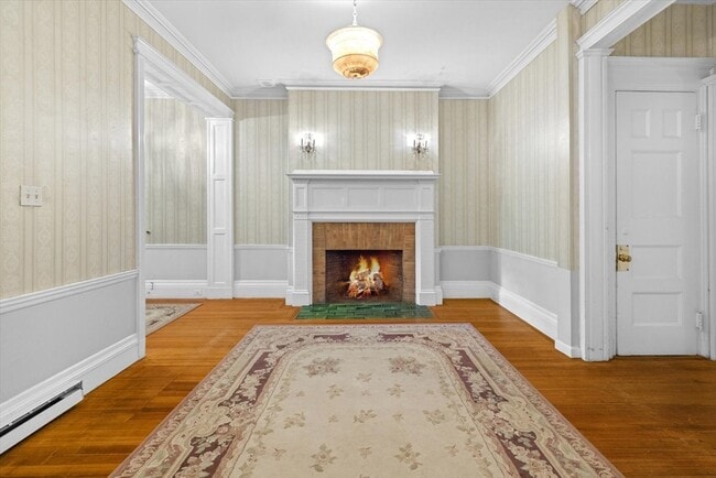Building Photo - 1757 Beacon St