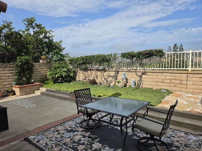Building Photo - 27875 Avenida Armijo