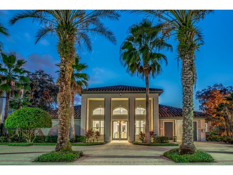 Back of office exterior at dusk - Sanctuary at Highland Oaks