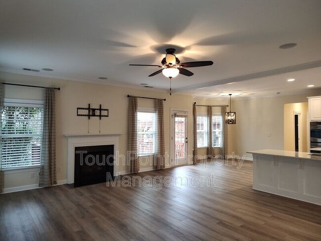 Building Photo - 4009 Oxford Mill Rd