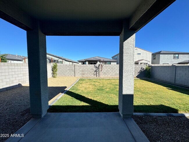 Building Photo - 18228 W Daley Ln