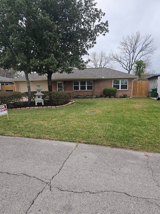 Building Photo - 526 Heidrich St