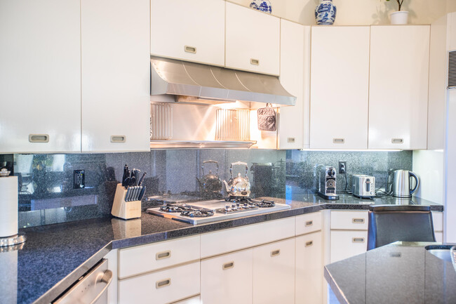 Building Photo - 75273 Spyglass Dr