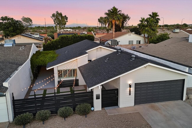 Building Photo - 2521 N 87th Way