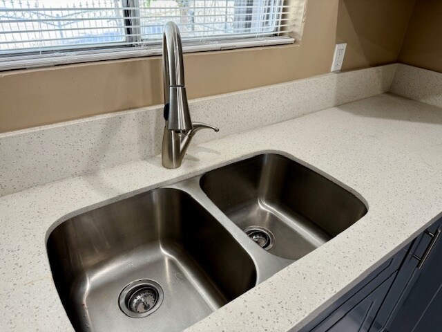 Building Photo - 729 S Towne Ave