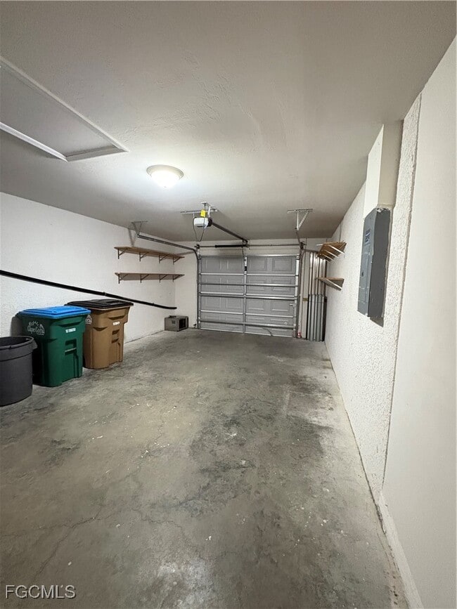 Building Photo - 3803 Chiquita Blvd S