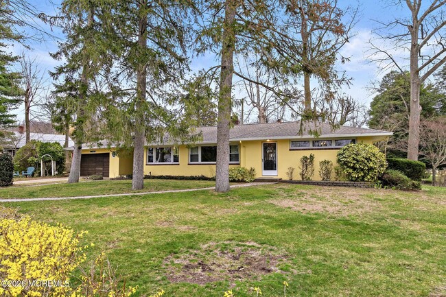 Building Photo - 14 Swan Ave