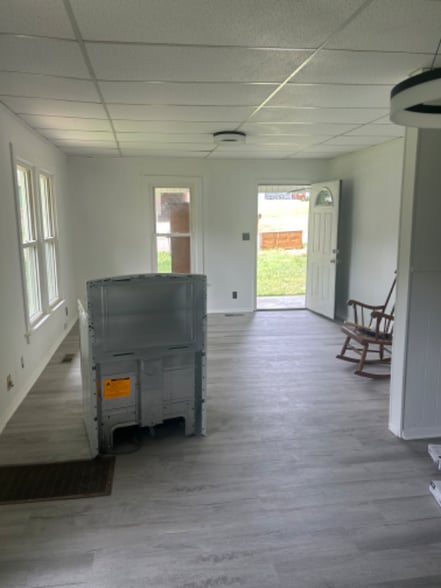 Building Photo - 221 Wilkins Ave