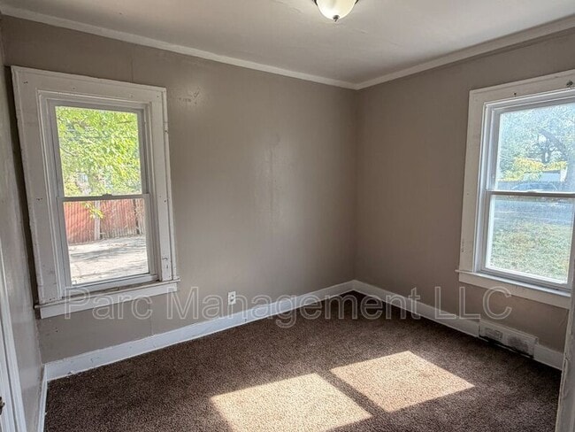 Building Photo - 16728 Woodingham Dr