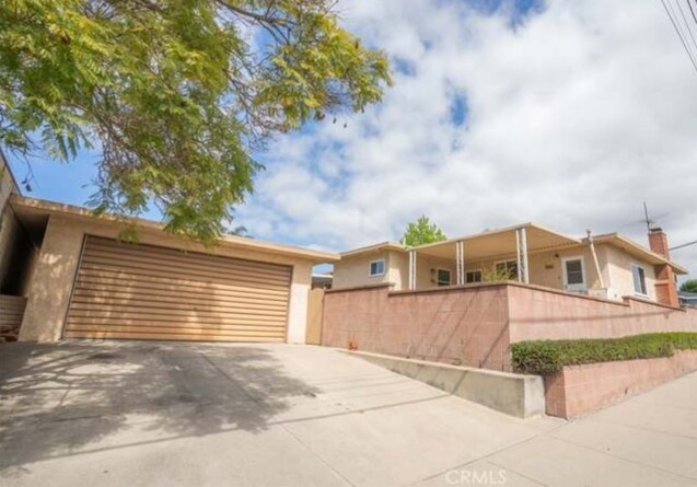 Detached Garage - 1501 W Santa Cruz St